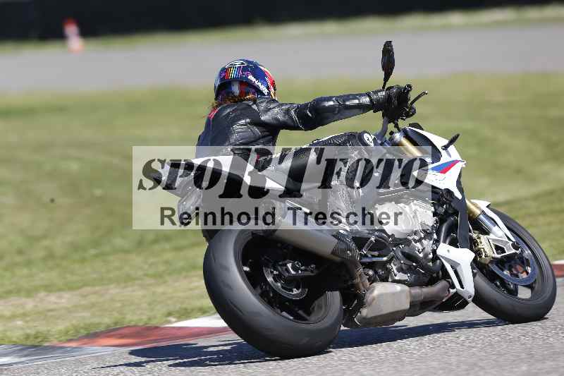 /Archiv-2025/42 07.08.2025 Peter Studer Girls Day ADR/Gruppe pink/12